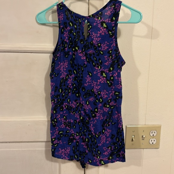 Fun Printed Tank - Picture 2 of 2